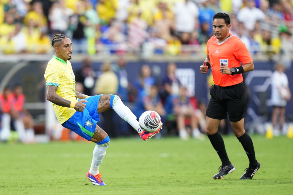 O VAR em lances do amistoso da Seleção