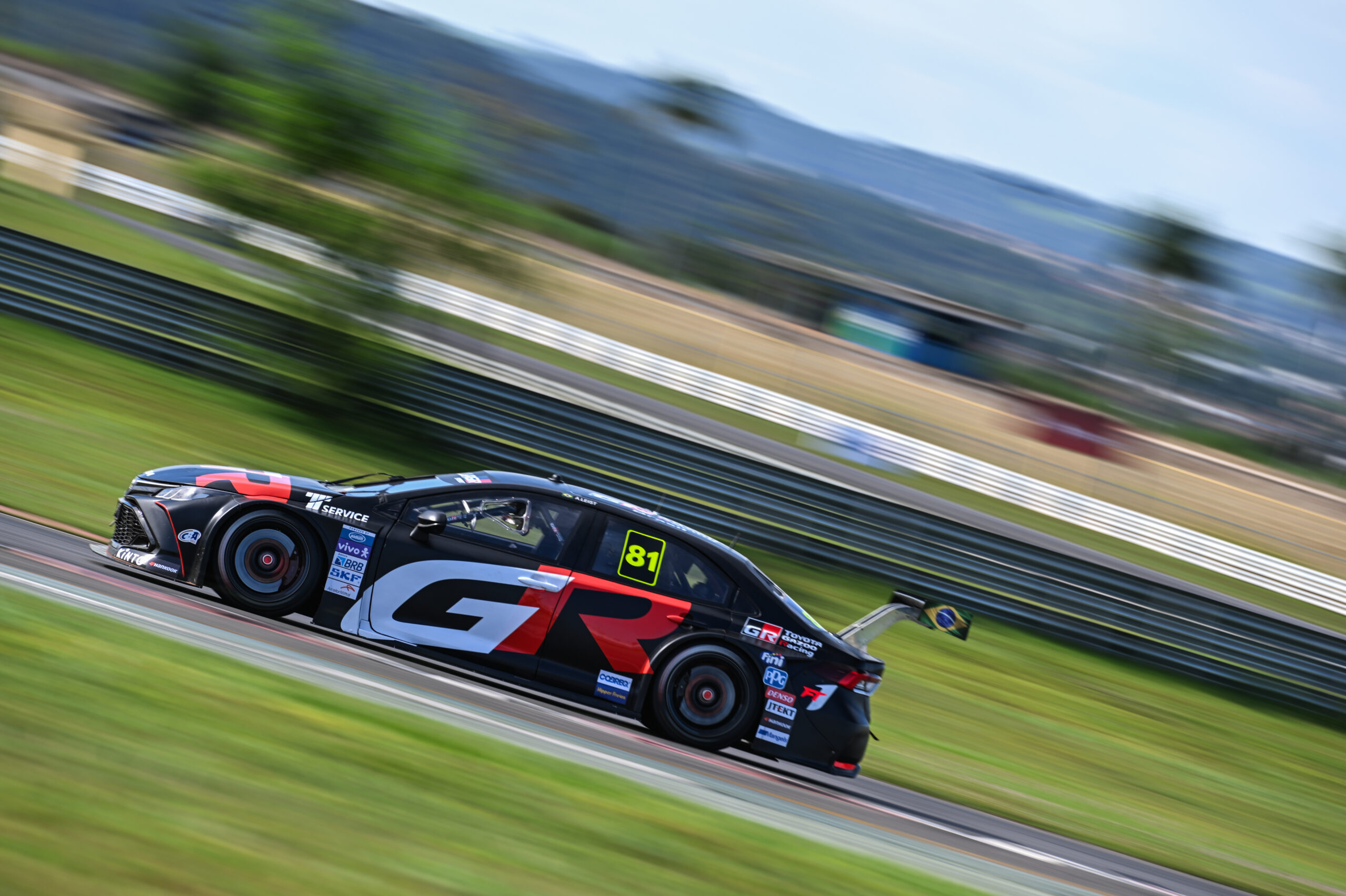 100 vezes Toyota: fabricante comemora marco na Stock Car