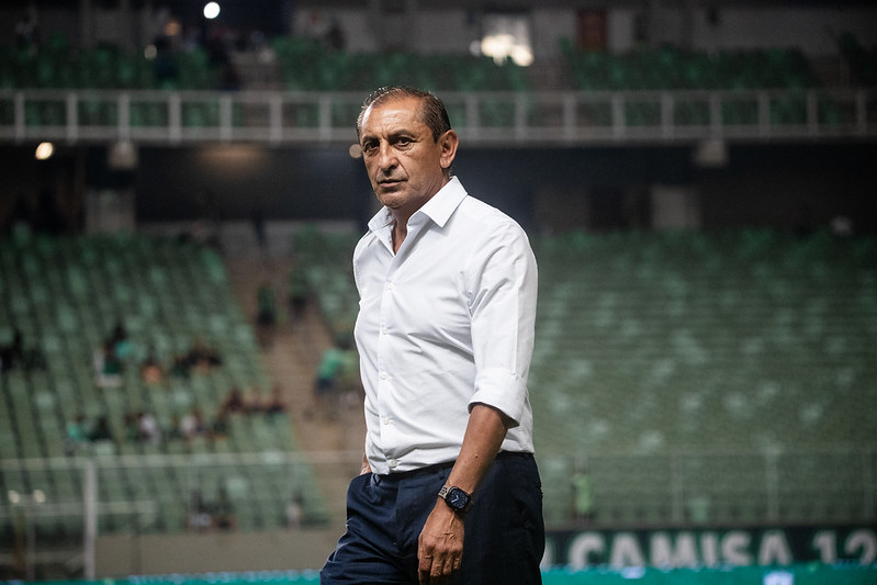 Os desafios de Ramon Diaz no Corinthians…