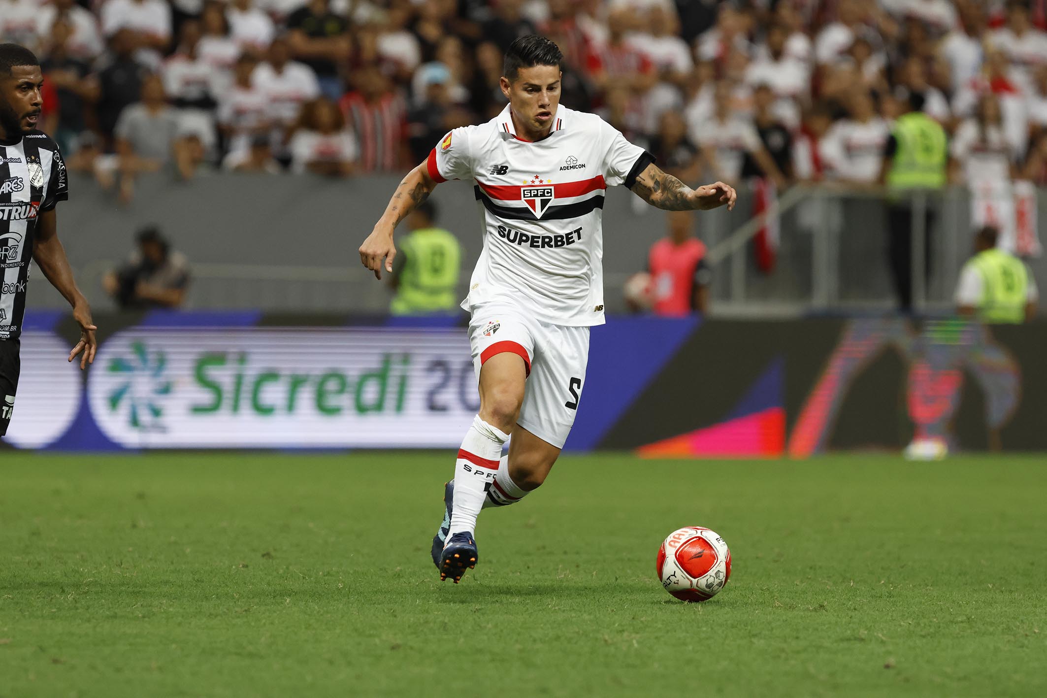 Mistério de James Rodriguez continua no São Paulo