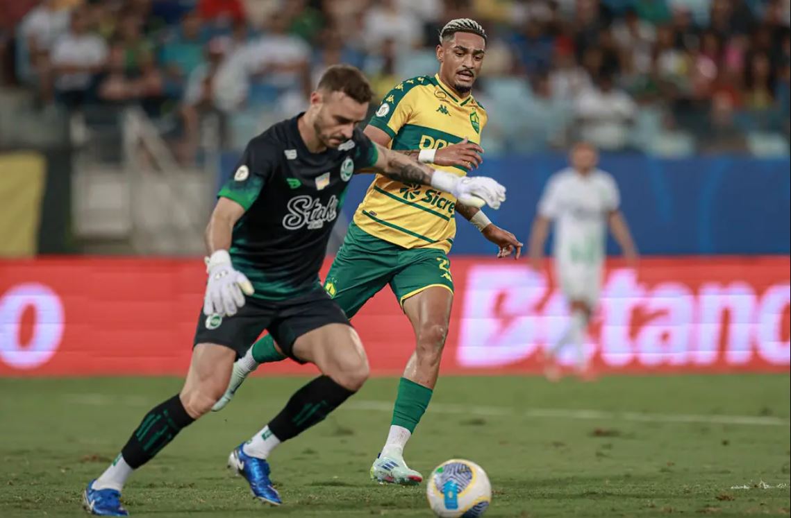 Arbitragem prejudicou o Cuiabá no jogo com Juventude