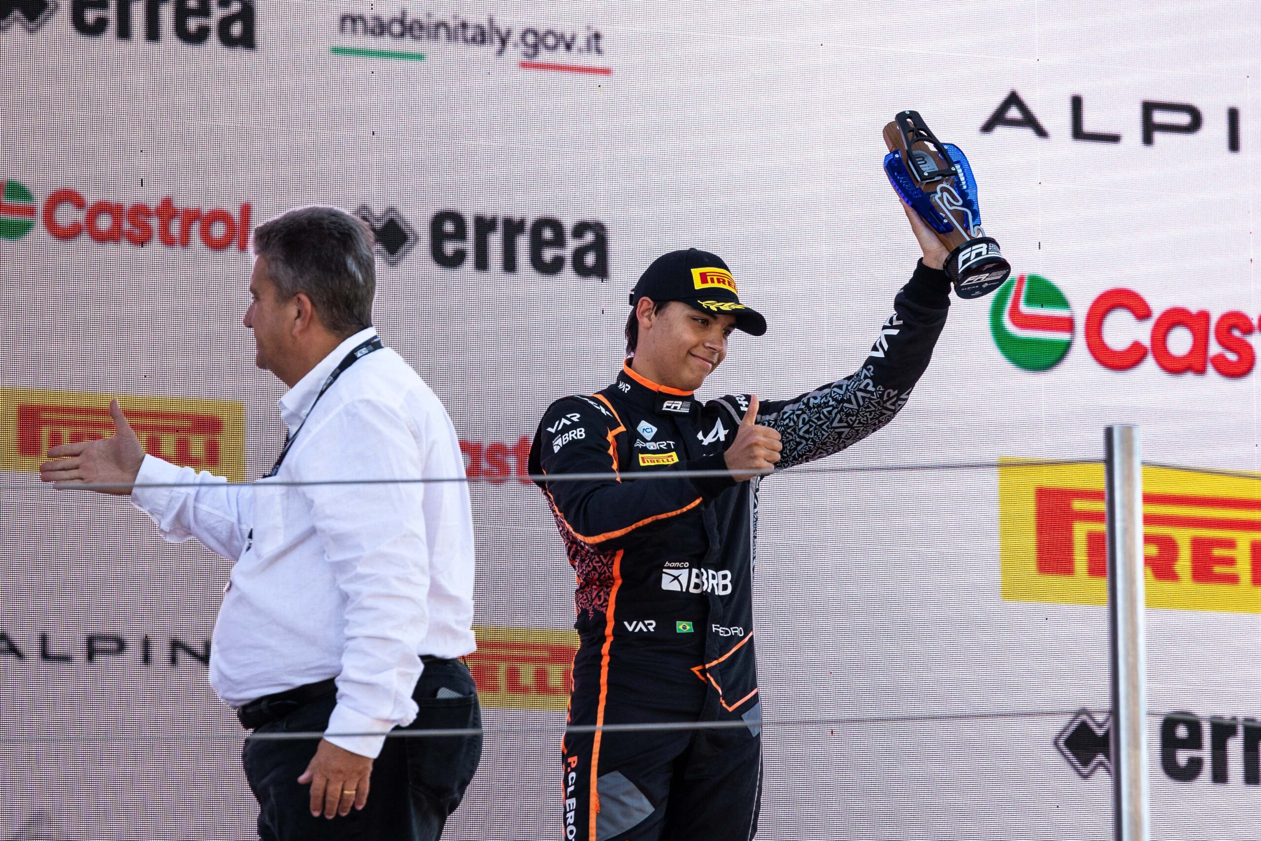 Momento Velocidade traz vitórias de Pedro Clerot na Europa e Gerson Campos na Porsche Cup – Automobilismo